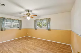512 Brown Trail Ct, Hurst, TX 76053 - Photo 27
