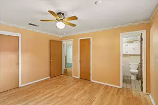 512 Brown Trail Ct, Hurst, TX 76053 - Photo 23