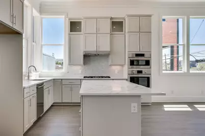 207 Carroll Street, Fort Worth, TX 76107 - Photo 3