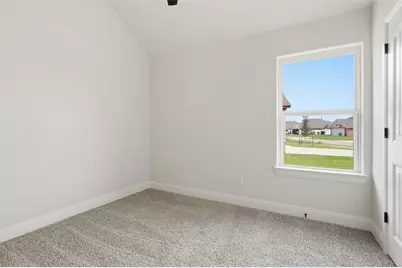 728 Raylan Street, Springtown, TX 76082 - Photo 31