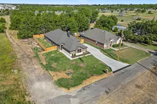 111 Water Crest Ln, Glenn Heights, TX 75154 - Photo 1
