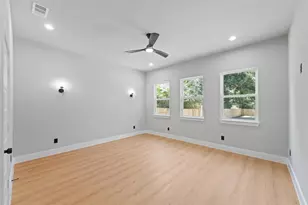 5719 Bon Air Dr, Dallas, TX 75241 - Photo 11