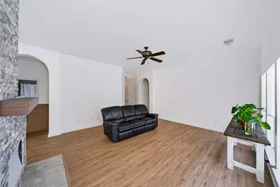 10209 Forrest Drive, Frisco, TX 75035 - Photo 9