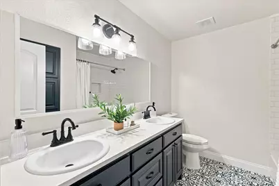 1407 Glenhill Lane, Lewisville, TX 75077 - Photo 21