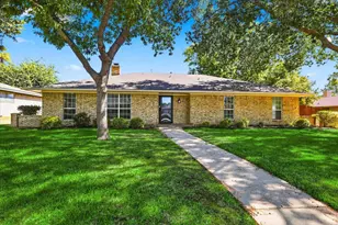 1407 Glenhill Ln, Lewisville, TX 75077 - Photo 35