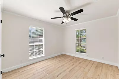 1407 Glenhill Lane, Lewisville, TX 75077 - Photo 23
