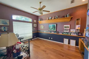 702 Pintail Ct, Granbury, TX 76049 - Photo 11