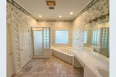702 Pintail Court, Granbury, TX 76049 - Photo 9
