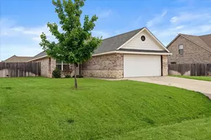 3331 Arrow Creek Dr, Granbury, TX 76049 - Photo 1