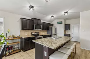 9213 Hill Topper Trl, Fort Worth, TX 76131 - Photo 7