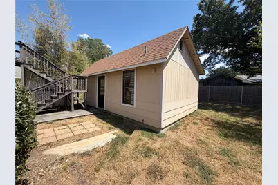 805 S 3rd Street, Grandview, TX 76050 - Photo 25