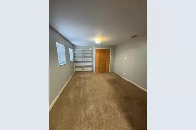 805 S 3rd Street, Grandview, TX 76050 - Photo 5