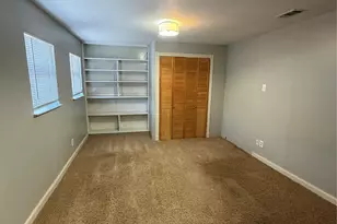 805 S 3rd St, Grandview, TX 76050 - Photo 5