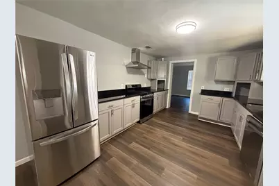 805 S 3rd Street, Grandview, TX 76050 - Photo 7