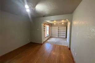 805 S 3rd St, Grandview, TX 76050 - Photo 19
