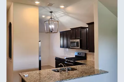 601 Saguaro Drive, Fort Worth, TX 76052 - Photo 3