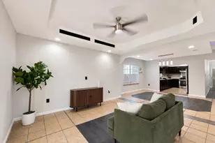 1601 S Travis St, Sherman, TX 75090 - Photo 9