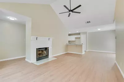 1428 Woodfern Drive, Arlington, TX 76018 - Photo 3