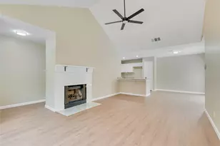 1428 Woodfern Dr, Arlington, TX 76018 - Photo 3