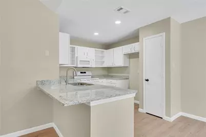 1428 Woodfern Drive, Arlington, TX 76018 - Photo 13