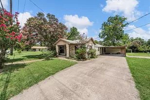 1320 S 26th St, Waco, TX 76706 - Photo 3