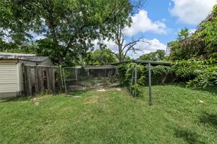 1320 S 26th St, Waco, TX 76706 - Photo 27
