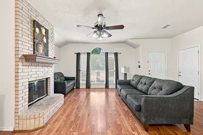 1300 Meadowbrook Lane, Crowley, TX 76036 - Photo 5