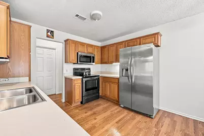 1300 Meadowbrook Lane, Crowley, TX 76036 - Photo 7