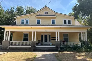 715 W Hickory St, Denton, TX 76201 - Photo 1