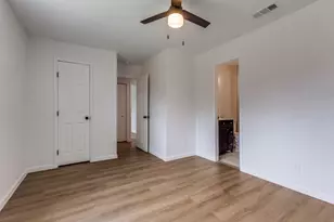 2032 Meadfoot Rd, Carrollton, TX 75007 - Photo 9