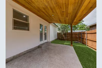 2032 Meadfoot Road, Carrollton, TX 75007 - Photo 15