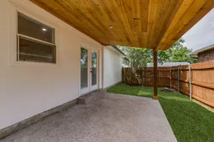 2032 Meadfoot Rd, Carrollton, TX 75007 - Photo 15