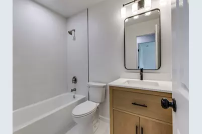 2032 Meadfoot Road, Carrollton, TX 75007 - Photo 13