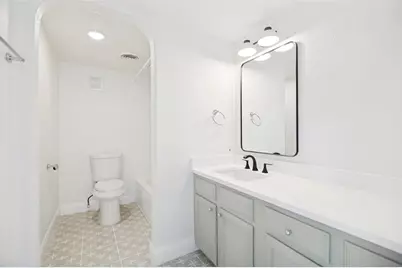 2716 Meadowstone Court, Carrollton, TX 75006 - Photo 19