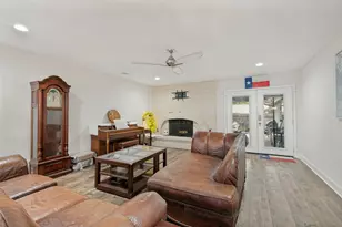 824 Wheelwood Dr, Hurst, TX 76053 - Photo 3