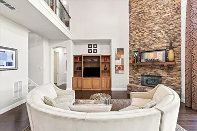 6840 Shalloway Drive, Grand Prairie, TX 75054 - Photo 11