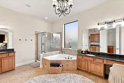6840 Shalloway Drive, Grand Prairie, TX 75054 - Photo 19