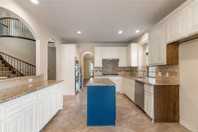 5716 Coleto Creek Circle, Fort Worth, TX 76179 - Photo 11