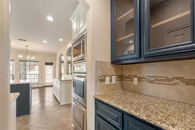 5716 Coleto Creek Circle, Fort Worth, TX 76179 - Photo 9