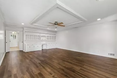 10146 Coveridge Drive, Dallas, TX 75238 - Photo 19