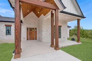 1179 Robertson Rd, Whitewright, TX 76273 - Photo 3