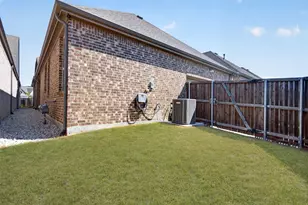 5620 Traveller Dr, North Richland Hills, TX 76180 - Photo 23