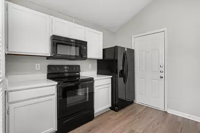4747 Poppy Drive E, Fort Worth, TX 76137 - Photo 9