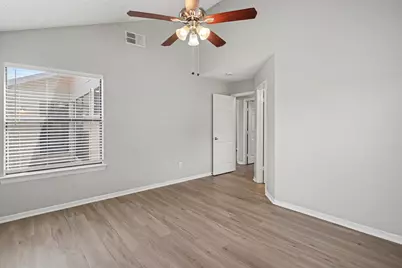 4747 Poppy Drive E, Fort Worth, TX 76137 - Photo 13