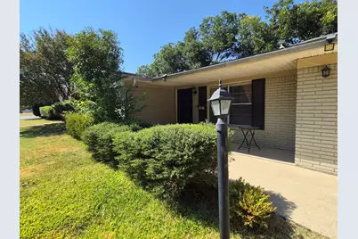 2227 Hanover Drive, Waco, TX 76710 - Photo 3