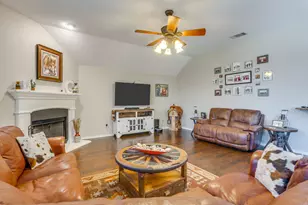1609 Serenity Ln, Weatherford, TX 76087 - Photo 9
