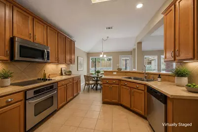 655 Campolina Drive, Grand Prairie, TX 75052 - Photo 5