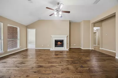 655 Campolina Drive, Grand Prairie, TX 75052 - Photo 17