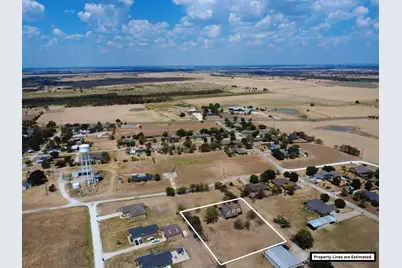 510 E Tower Street, Frost, TX 76641 - Photo 1
