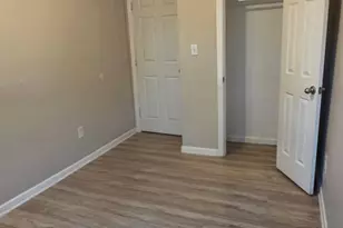 1015 E Cannon St, Fort Worth, TX 76104 - Photo 7
